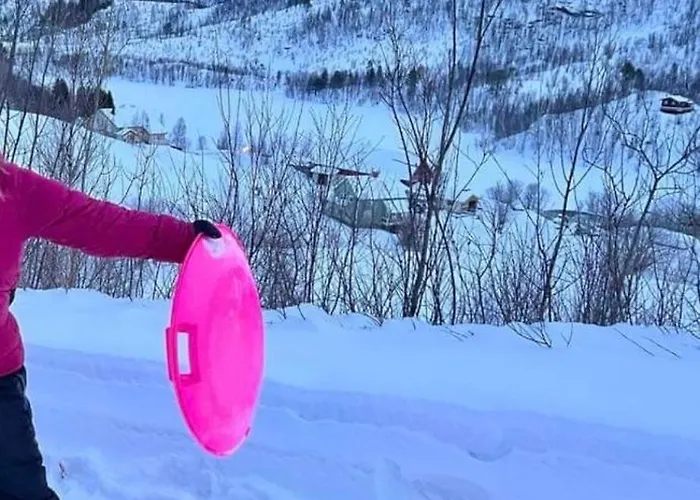 Midt Mellom Tromso Og Senja Tatil Evi Myre (Nordland)